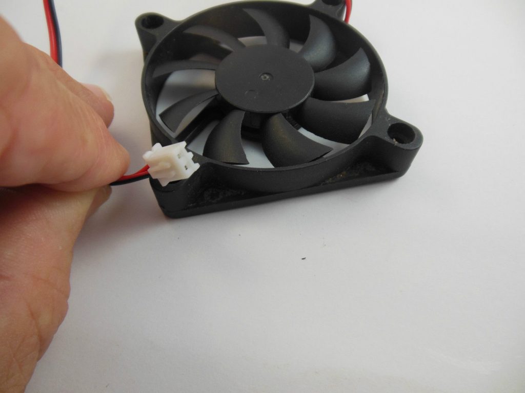 Case Fan 12V 60mm x 60mm x 10mm Brushless PC Fan cooler 2 pin LYF